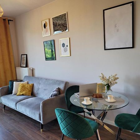 Vizzit Us Premium Apartments Marina Mokotow Warsaw Exterior photo