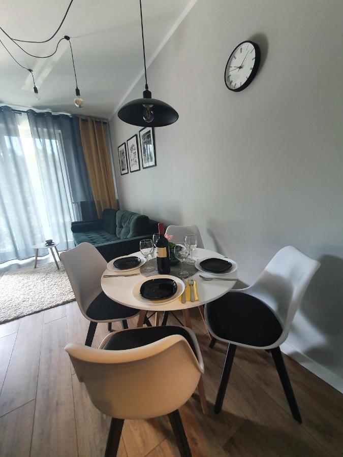 Vizzit Us Premium Apartments Marina Mokotow Warsaw Exterior photo